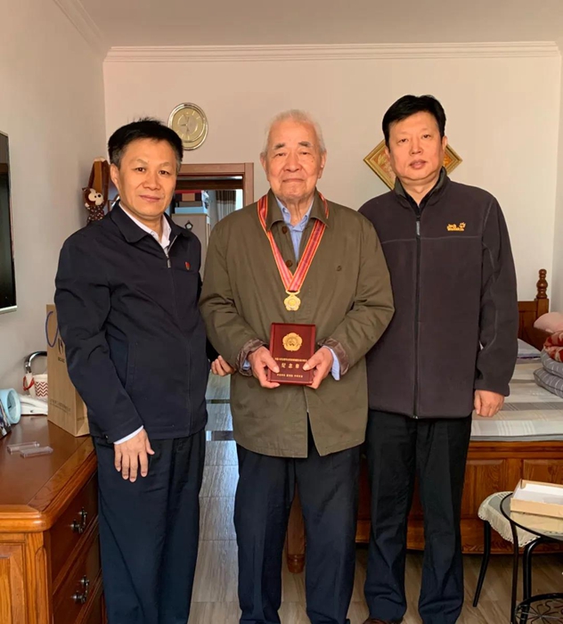 娱乐城