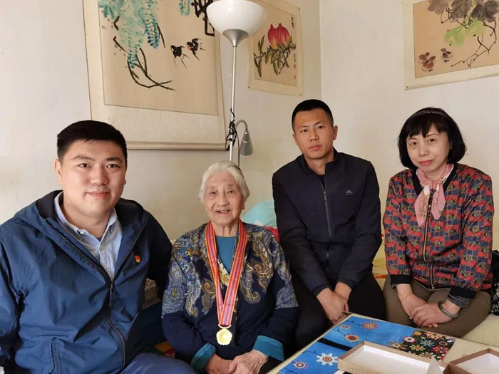 娱乐城